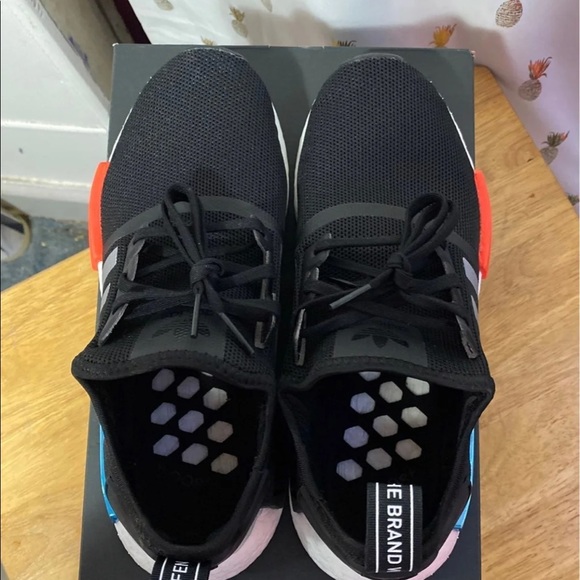 Adidas NMD R1 - Picture 4 of 4